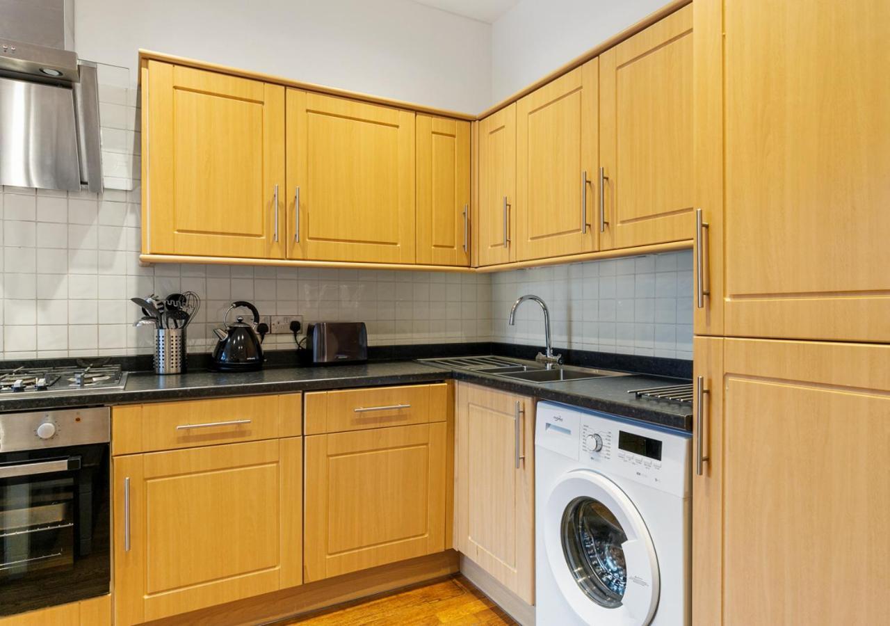 Two Bed Flat In Bush Hill Park Daire Enfield Dış mekan fotoğraf