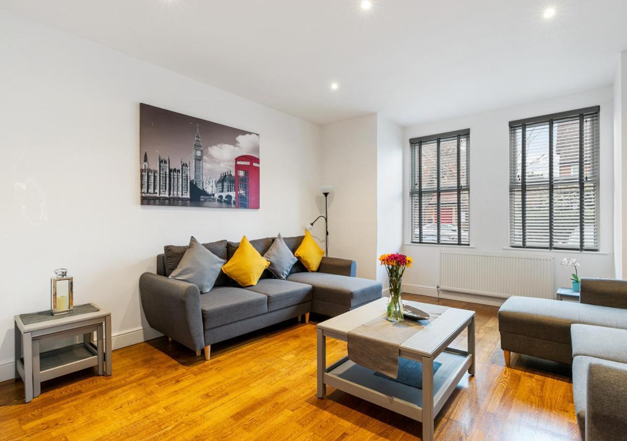 Two Bed Flat In Bush Hill Park Daire Enfield Dış mekan fotoğraf