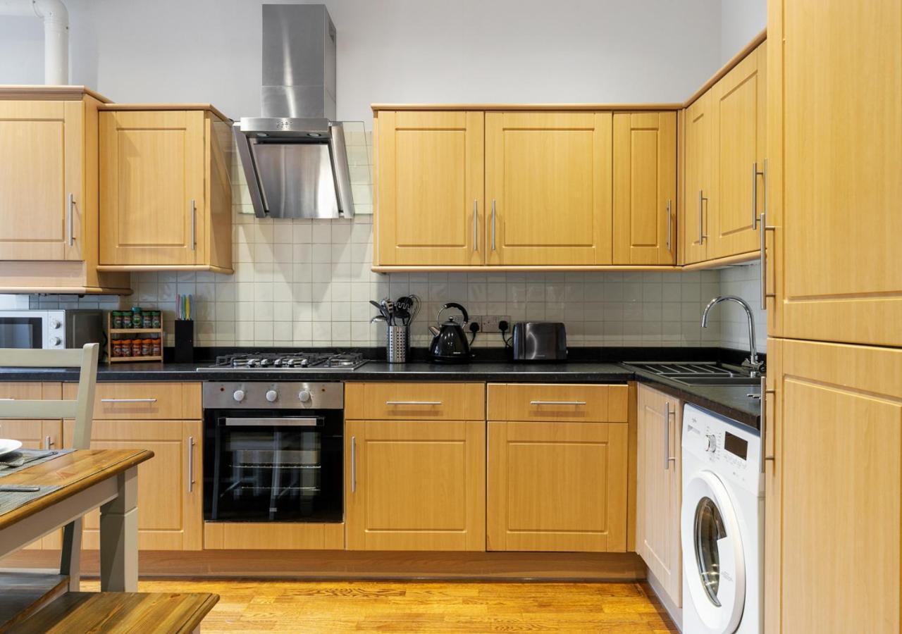 Two Bed Flat In Bush Hill Park Daire Enfield Dış mekan fotoğraf