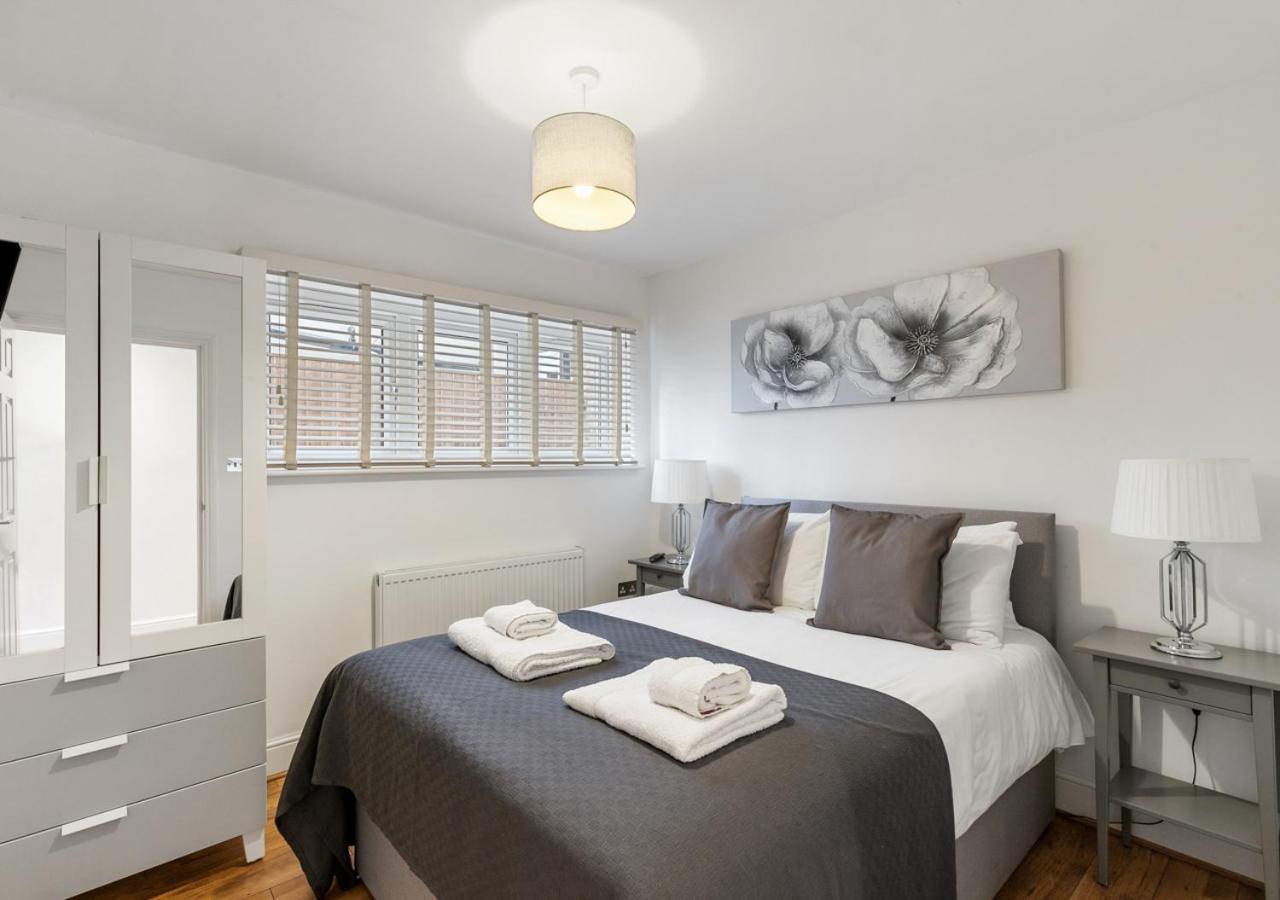 Two Bed Flat In Bush Hill Park Daire Enfield Dış mekan fotoğraf