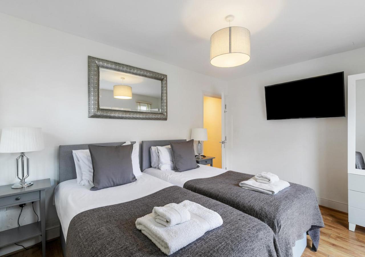 Two Bed Flat In Bush Hill Park Daire Enfield Dış mekan fotoğraf
